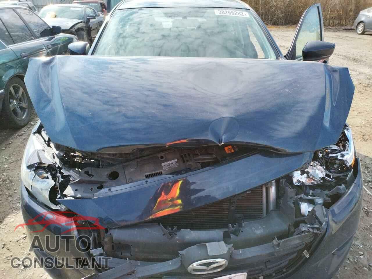 MAZDA 3 2017 - 3MZBN1U79HM156986