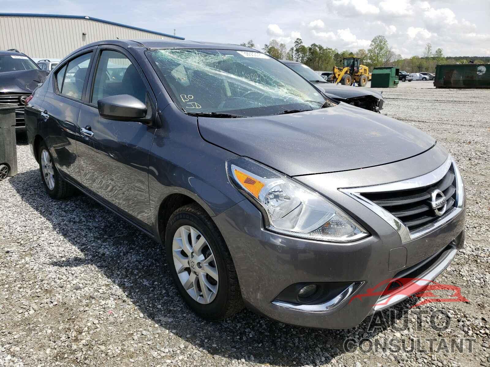 NISSAN VERSA 2018 - 3N1CN7AP2JL882668