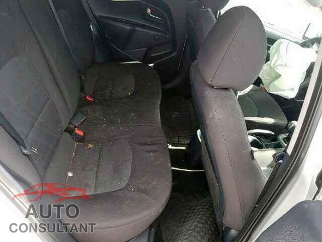 KIA RIO 2016 - KNADM4A38G6599868