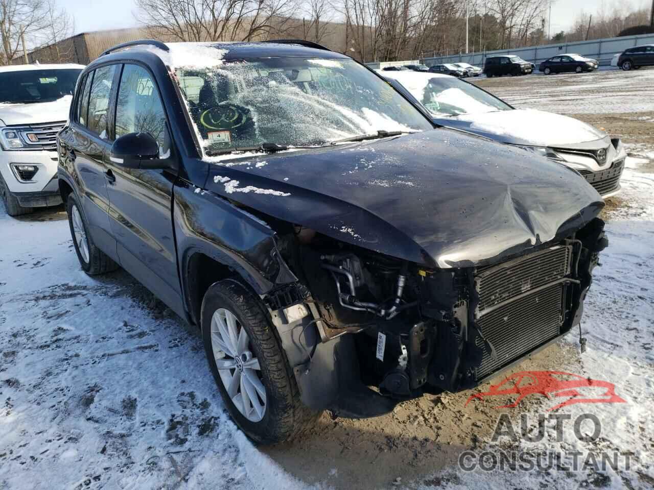 VOLKSWAGEN TIGUAN 2017 - WVGBV7AX0HK052559