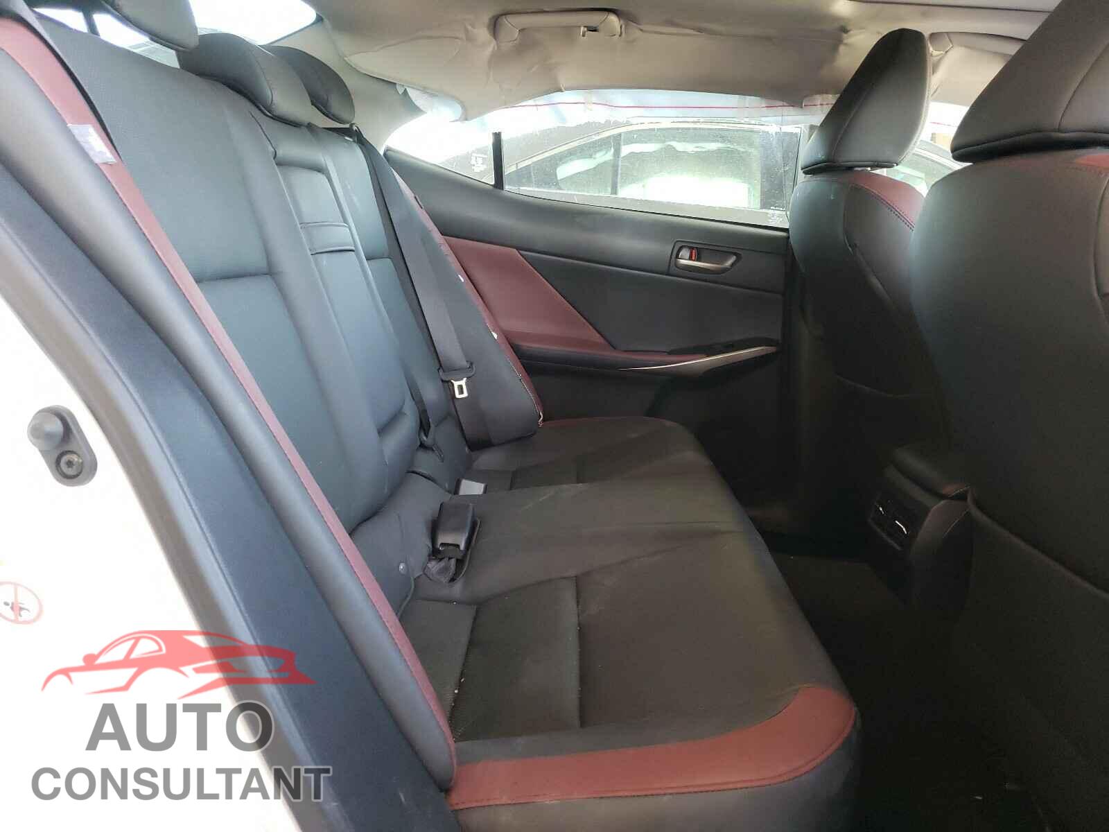 LEXUS IS 2019 - JTHBA1D20K5088284