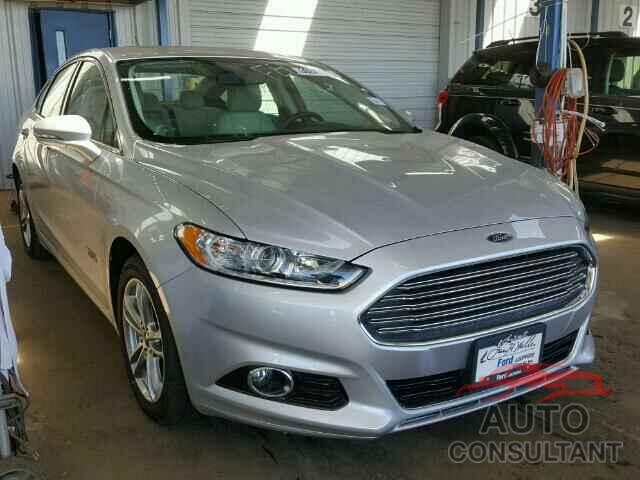 FORD FUSION 2016 - 3FA6P0SU3GR144101