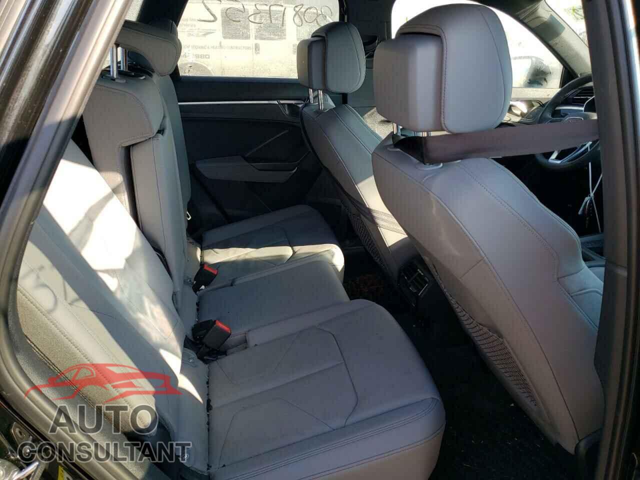 AUDI Q3 2020 - WA1EECF35L1120699