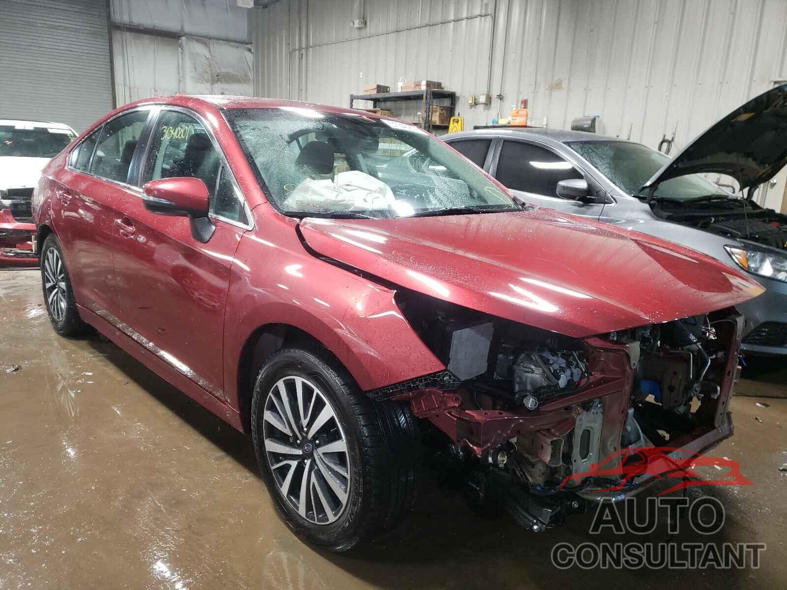 SUBARU LEGACY 2019 - 4S3BNAF68K3038542
