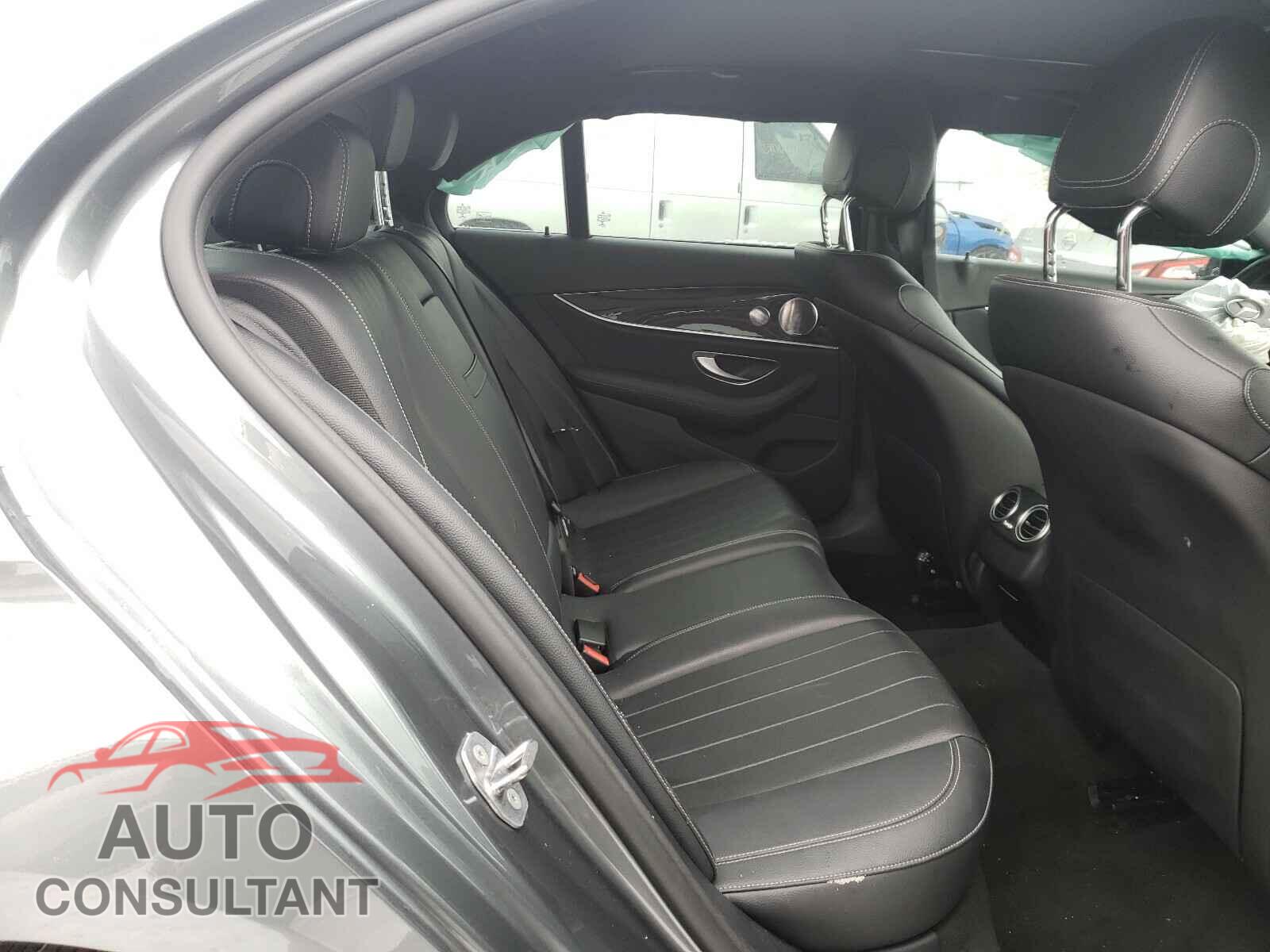 MERCEDES-BENZ E CLASS 2017 - WDDZF4KB1HA037923