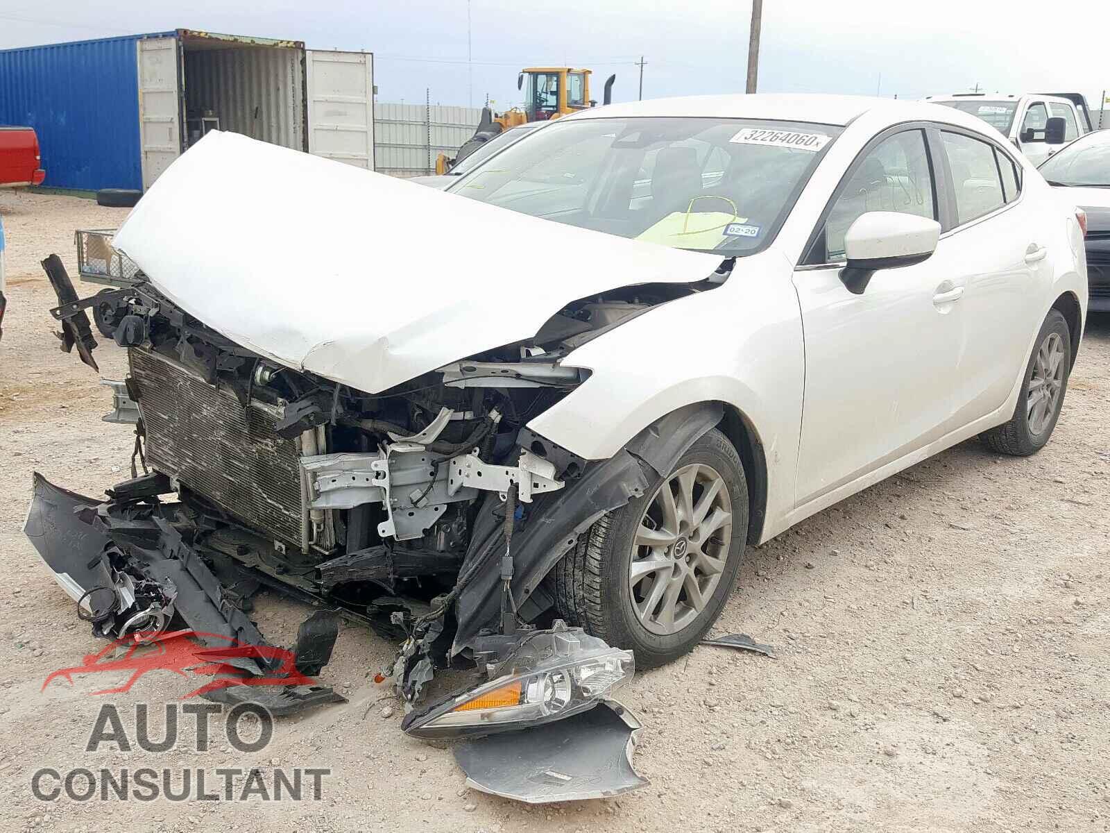 MAZDA 3 2018 - 3N1CN7AP9HL818072