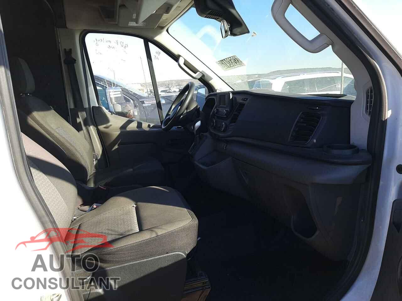 FORD TRANSIT CO 2020 - 1FTBR1C85LKA04785