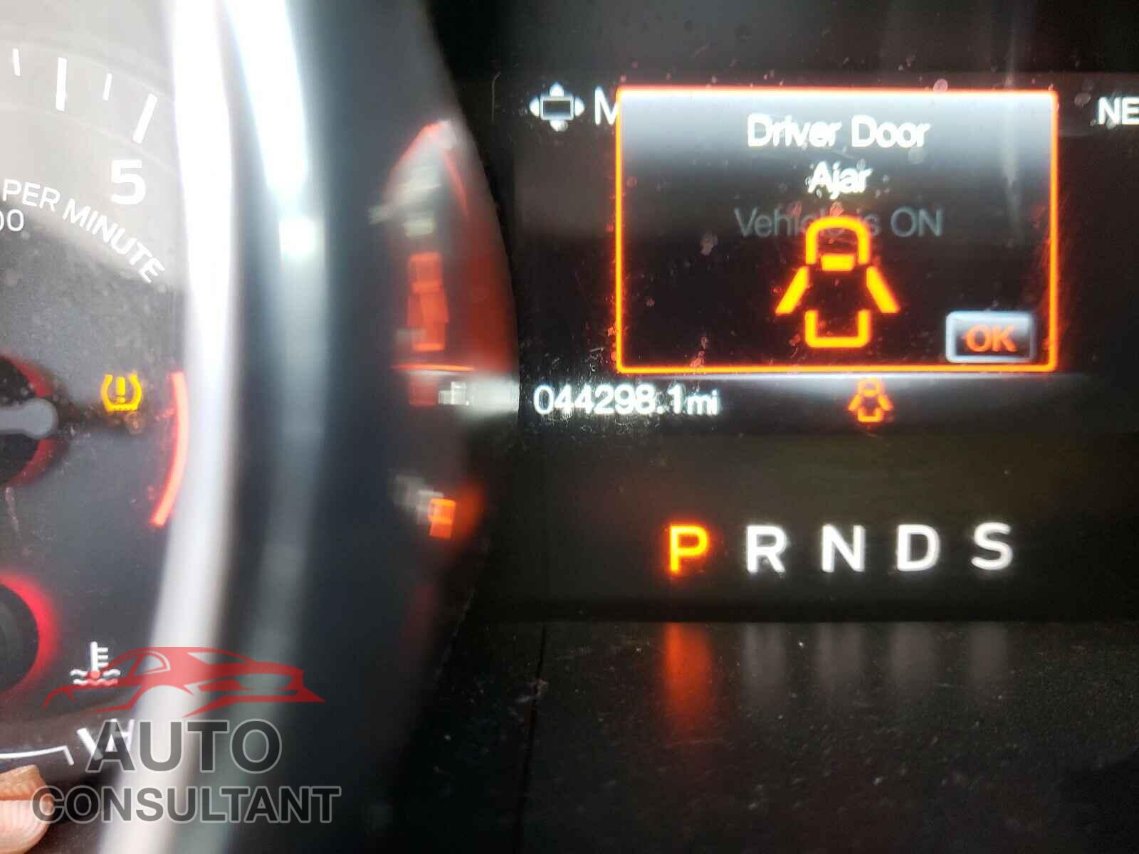 FORD MUSTANG 2018 - 1FA6P8TH4J5159992