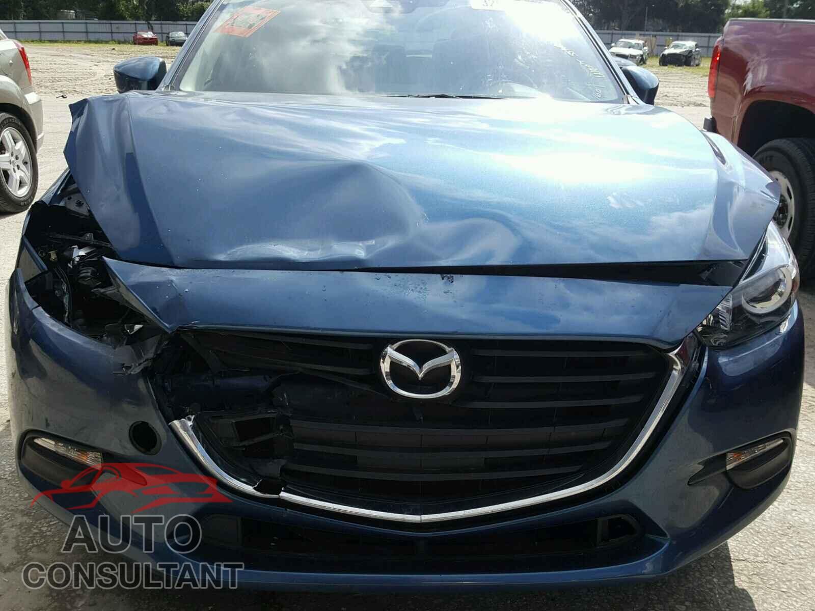 MAZDA 3 2017 - 3MZBN1L37HM130160