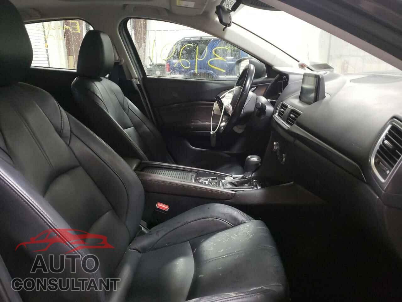 MAZDA 3 2018 - 3MZBN1M37JM164541