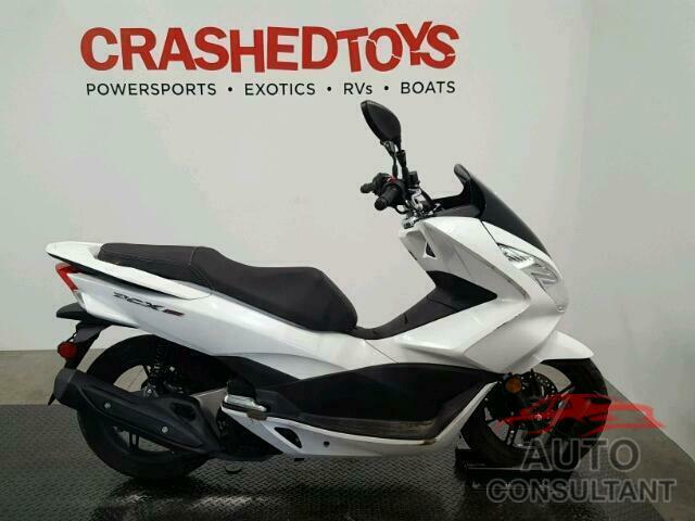 HONDA SCOOTER 2017 - RLHKF1807HY200498