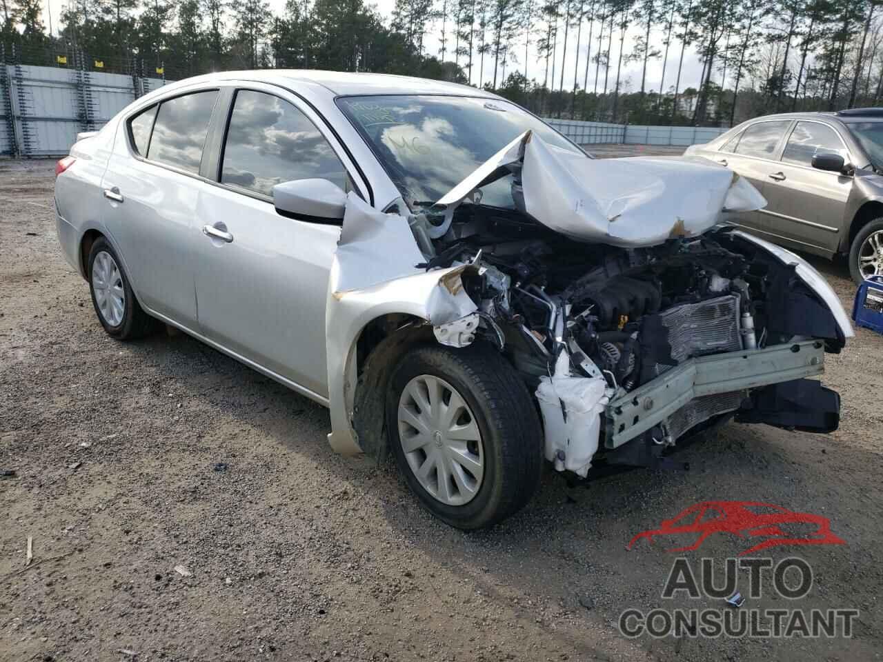 NISSAN VERSA 2019 - 3N1CN7AP6KL842272