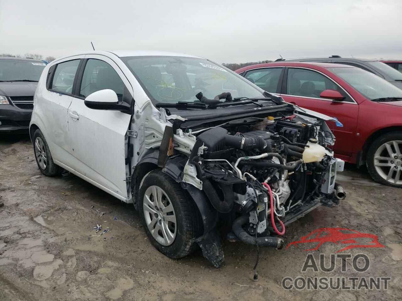 CHEVROLET SONIC 2019 - 1G1JG6SB5K4102318