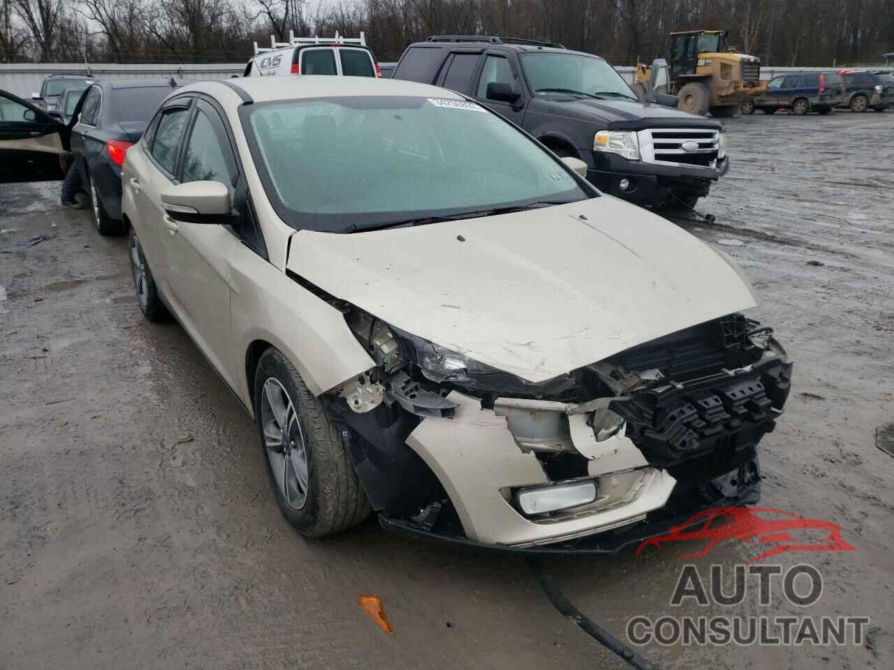 FORD FOCUS 2018 - 1FADP3FE5JL200623