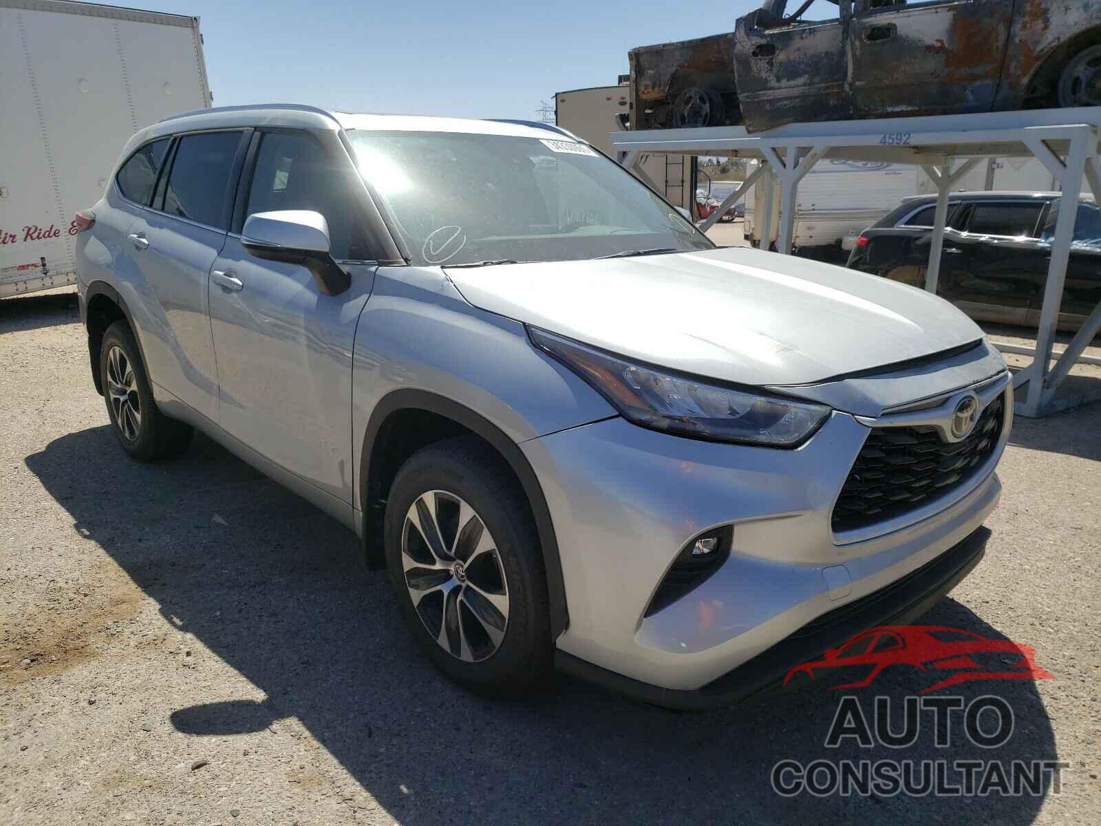 TOYOTA HIGHLANDER 2021 - 5TDGZRBH5MS525621