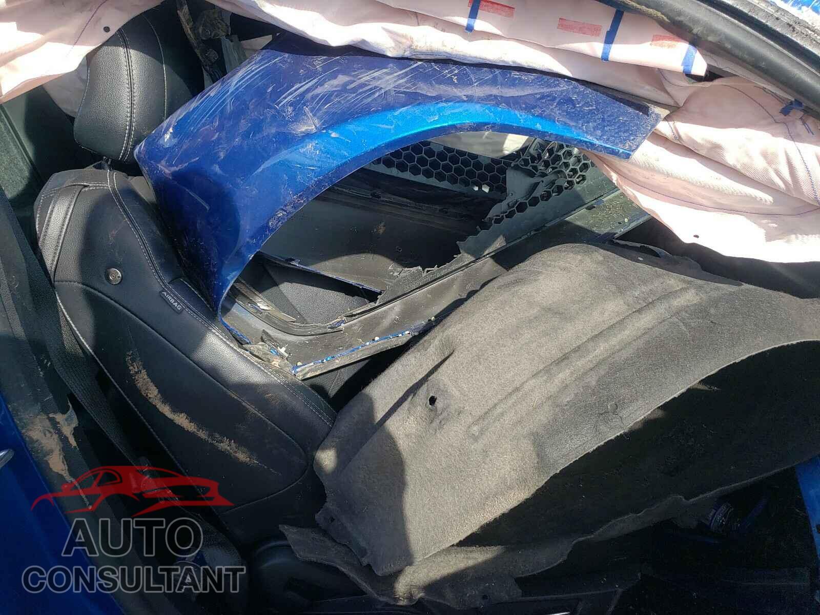 FORD MUSTANG 2017 - 1FA6P8CF2H5256794