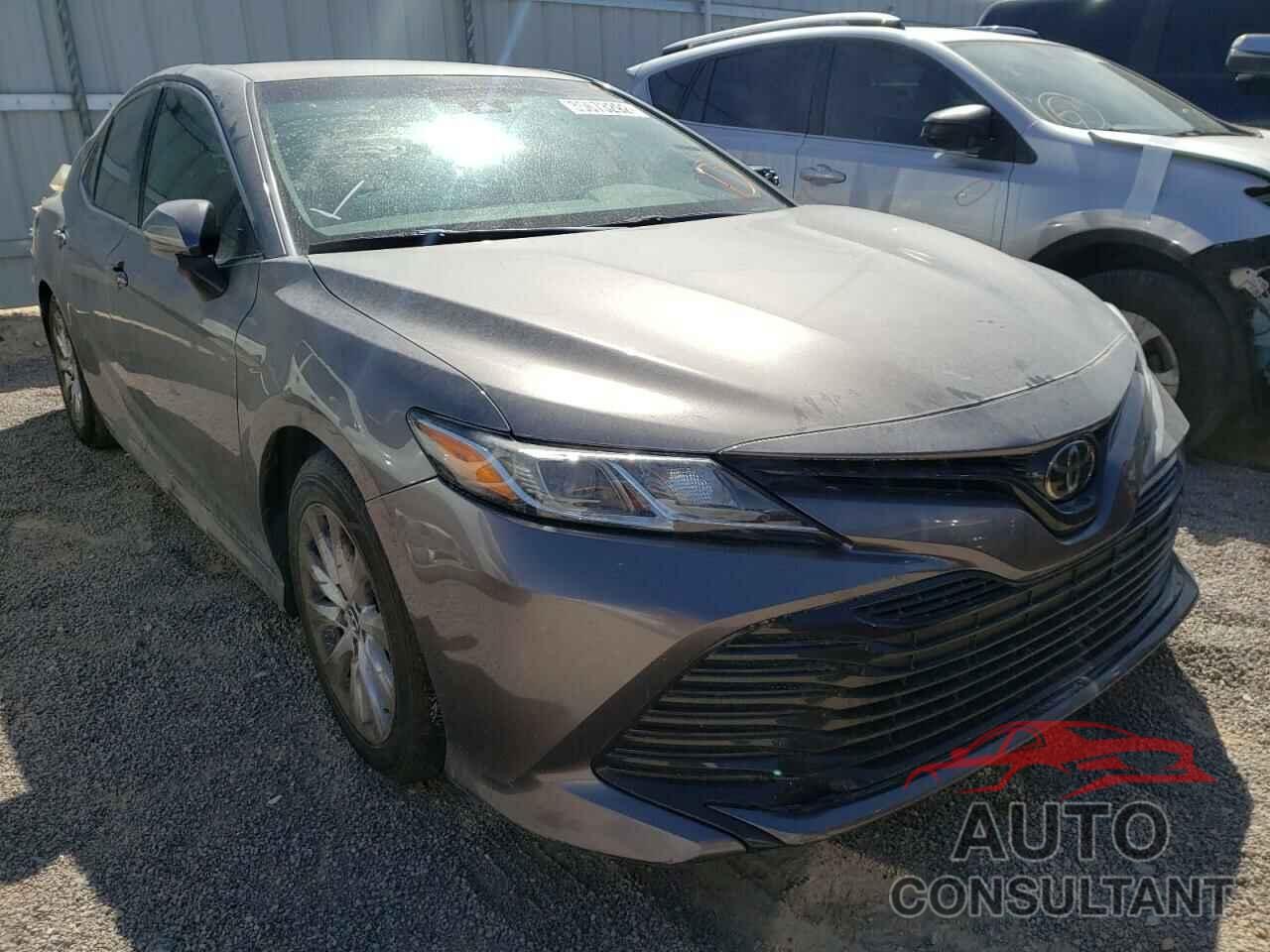 TOYOTA CAMRY 2018 - 4T1B11HK3JU529806