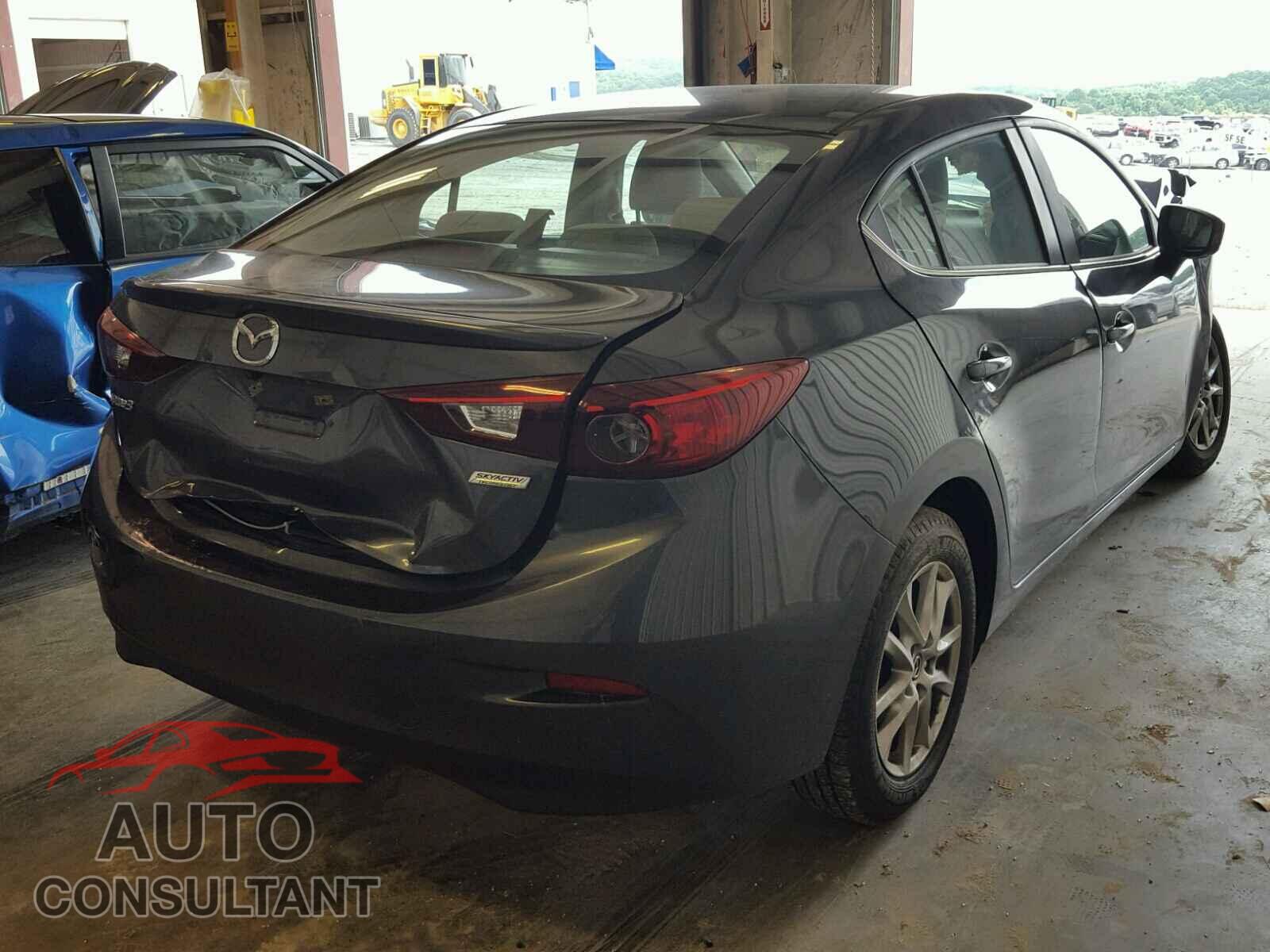 MAZDA 3 2015 - JM1BM1V78F1254325
