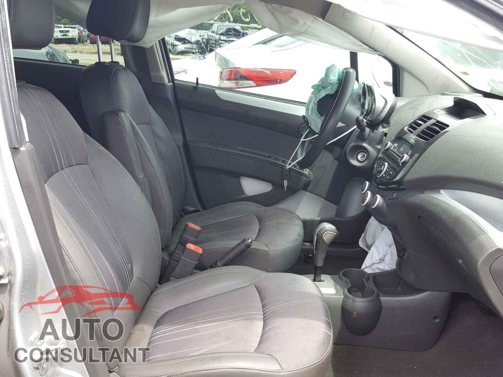 CHEVROLET SPARK 2015 - KL8CB6S96FC810447