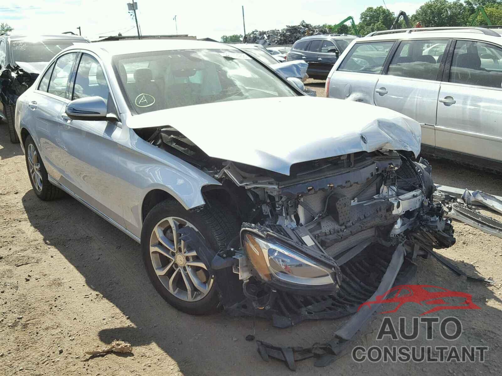 MERCEDES-BENZ C300 2016 - 55SWF4KB1GU112640