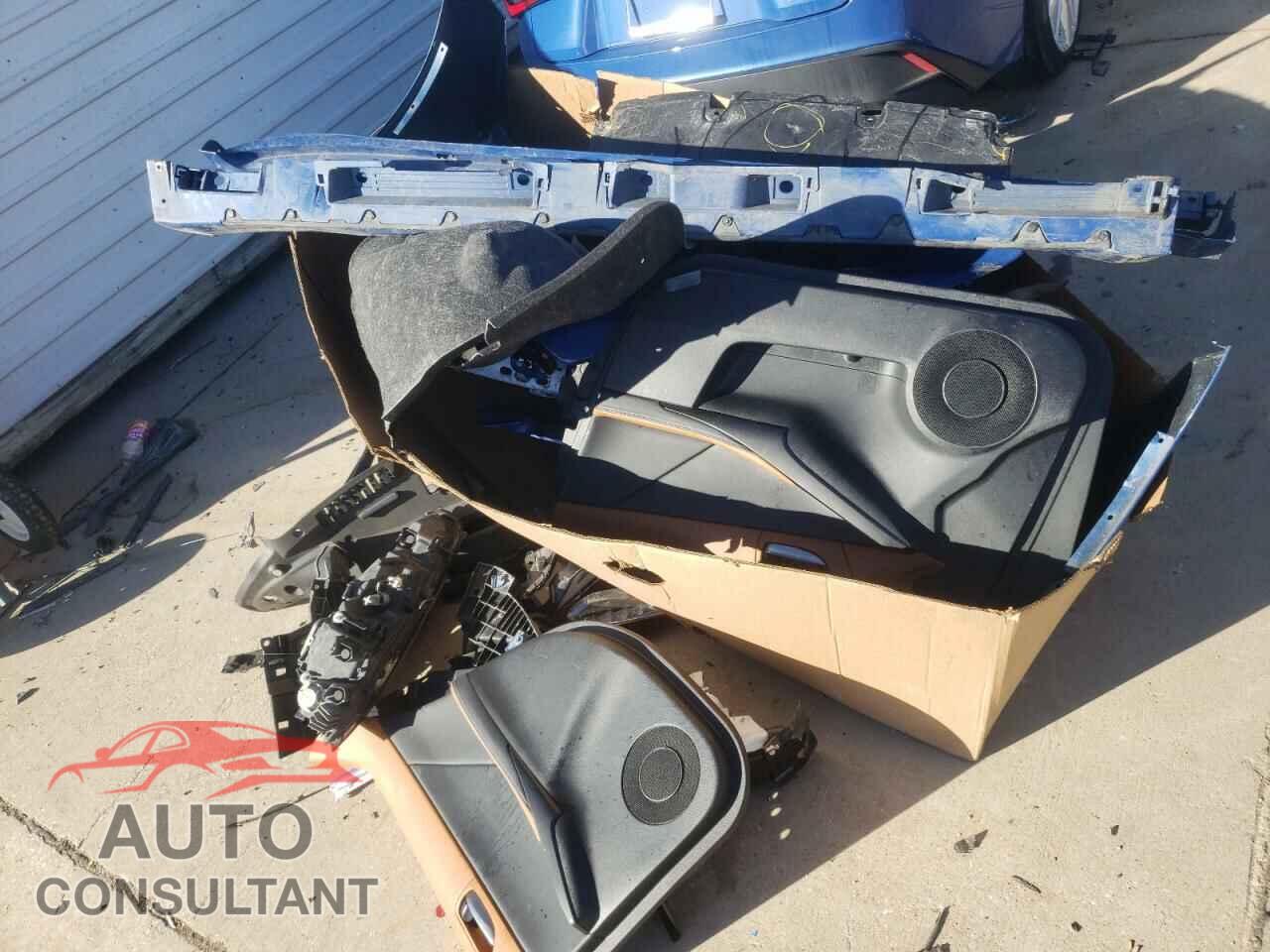 LEXUS IS 2021 - JTHCA1D28M5114234