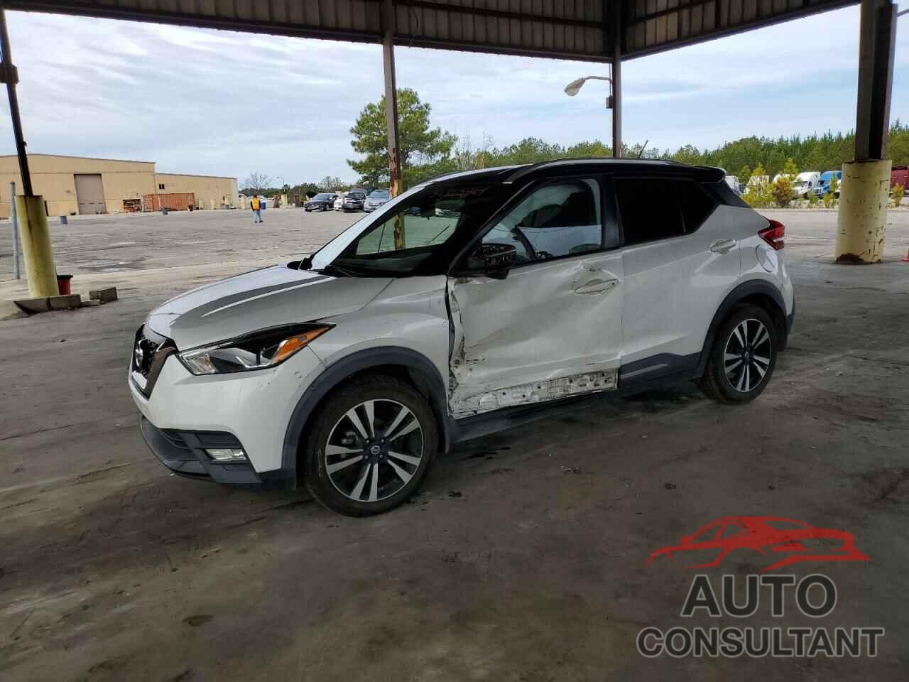 NISSAN KICKS 2019 - 3N1CP5CU8KL520346