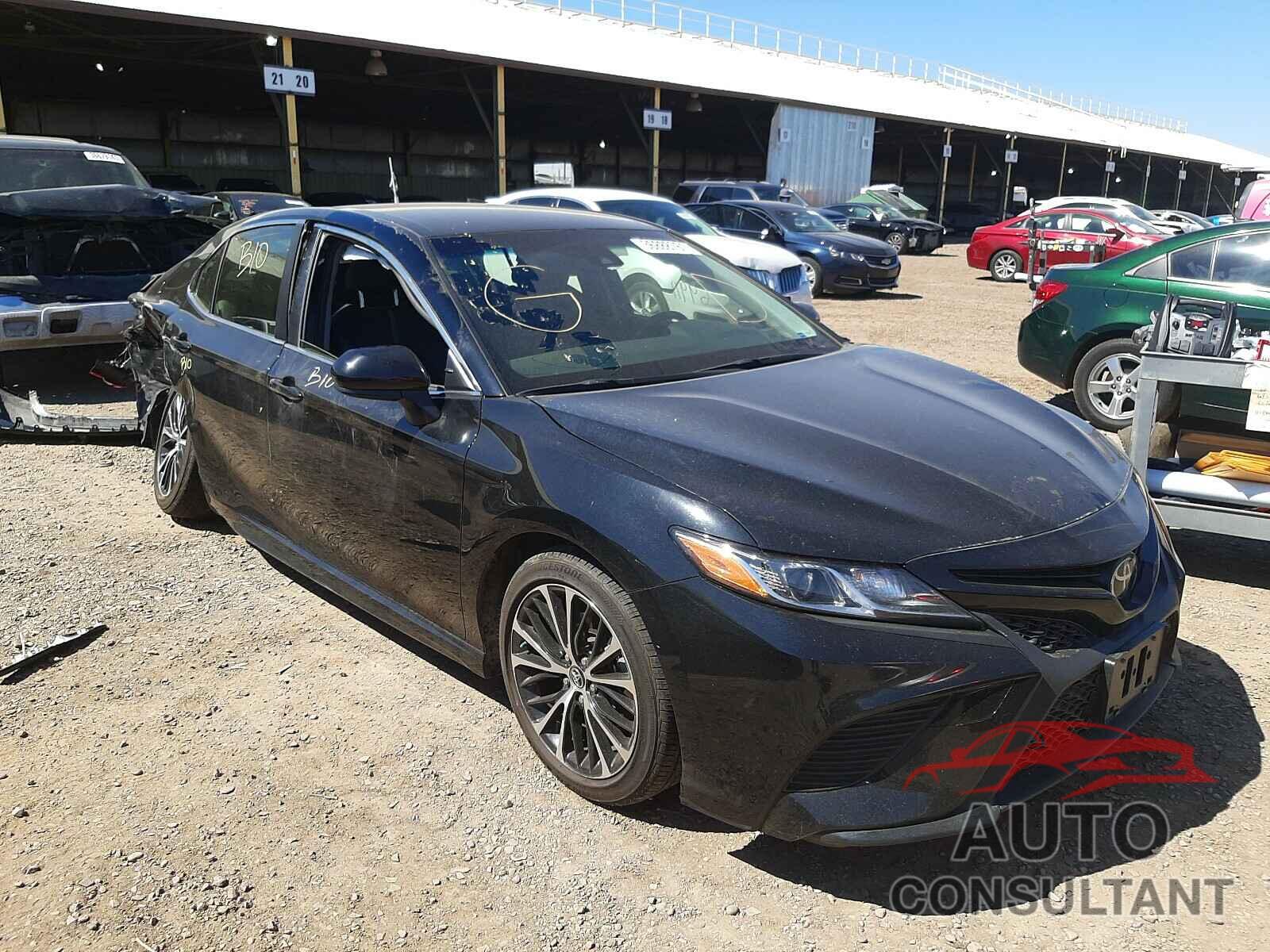 TOYOTA CAMRY 2018 - JTNB11HK1J3008671