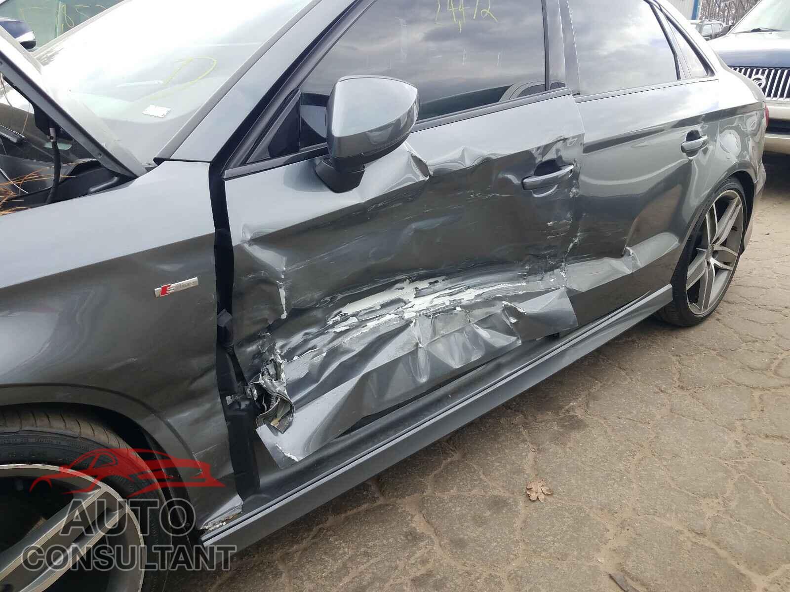 AUDI A3 2016 - WAUA7GFF0G1114280
