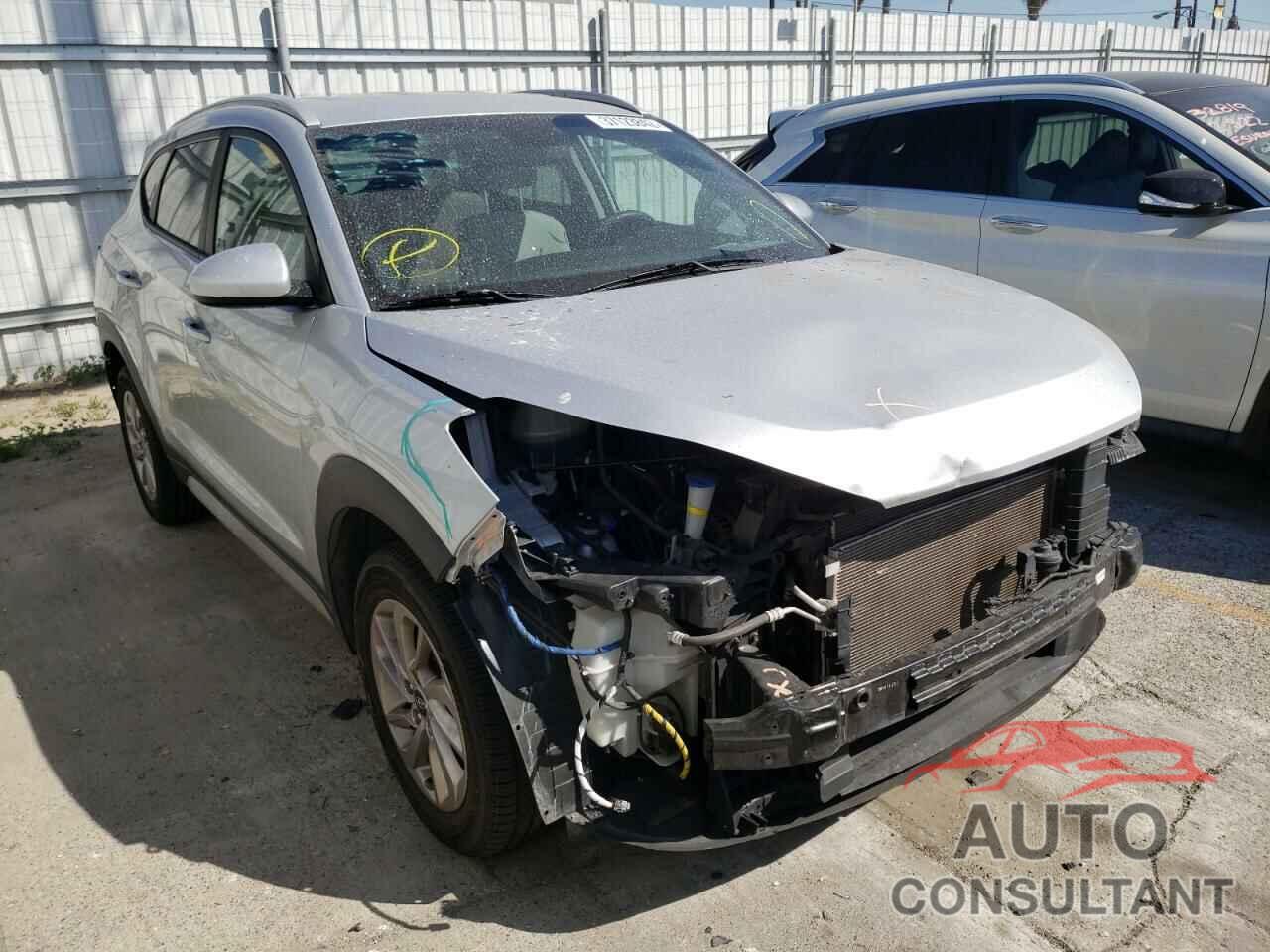 HYUNDAI TUCSON 2017 - KM8J33A44HU373458