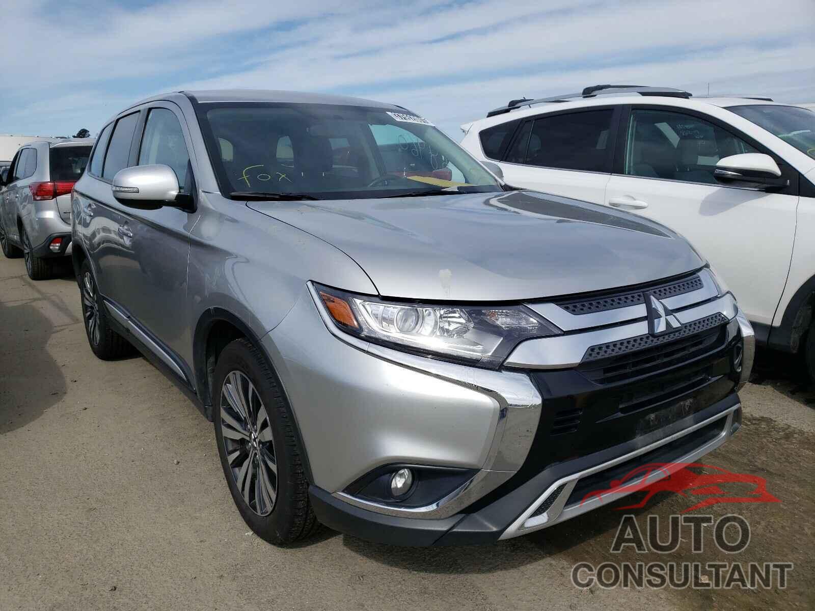 MITSUBISHI OUTLANDER 2019 - JA4AD3A32KJ000947