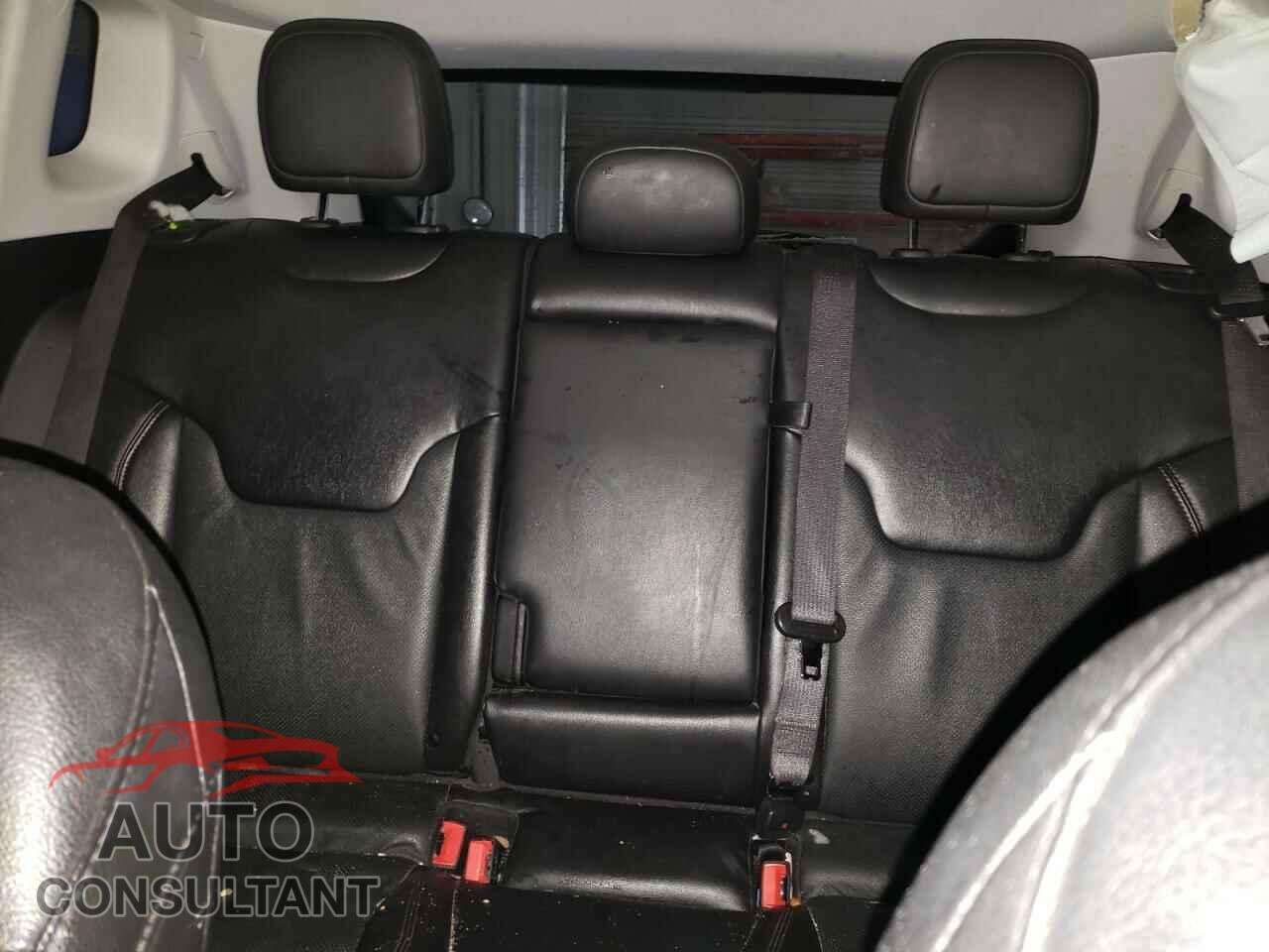 JEEP COMPASS 2021 - 3C4NJDCB7MT522057