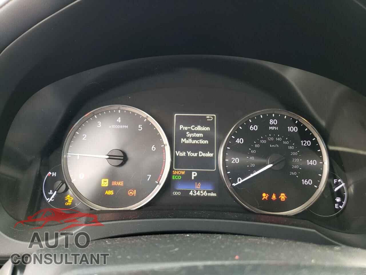 LEXUS IS 2018 - JTHBA1D20J5080331