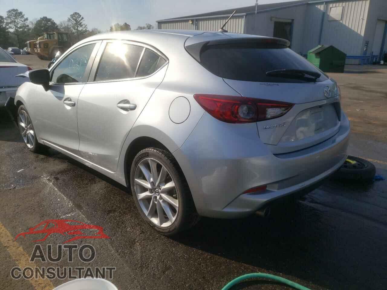 MAZDA 3 2017 - 3MZBN1L77HM134020