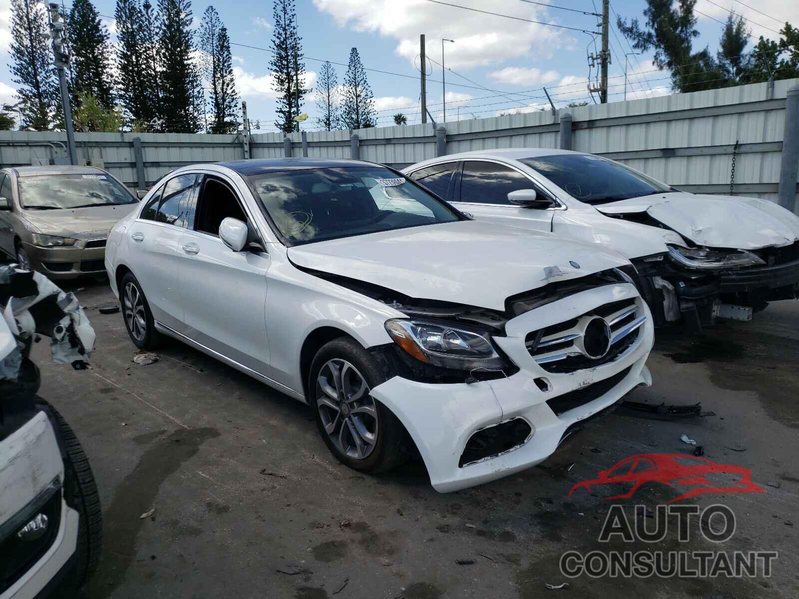 MERCEDES-BENZ C CLASS 2016 - 55SWF4KB1GU133407