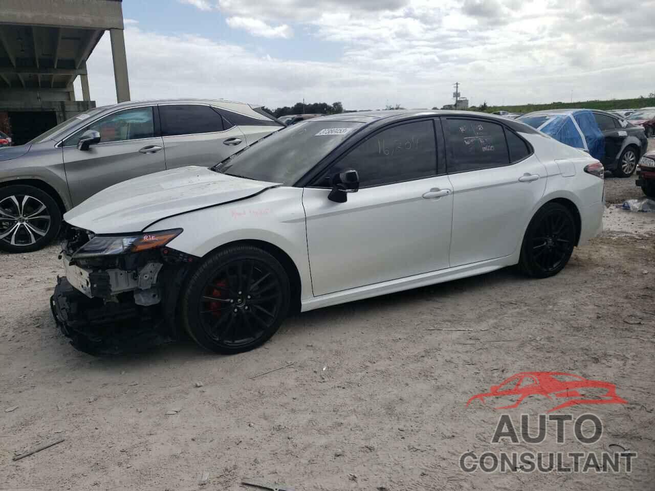 TOYOTA CAMRY 2022 - 4T1K61AK2NU014880