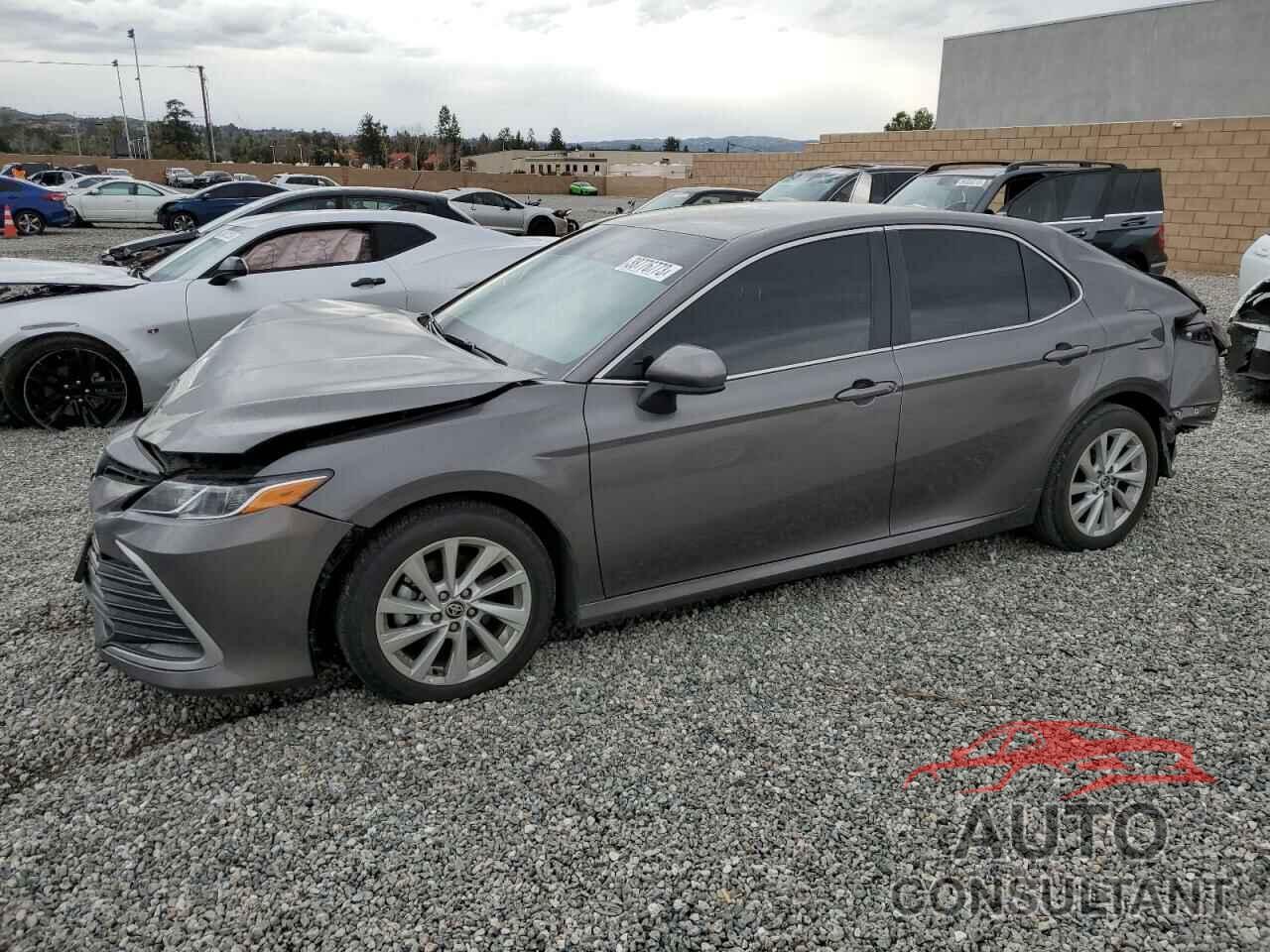 TOYOTA CAMRY 2021 - 4T1C11AK2MU543943