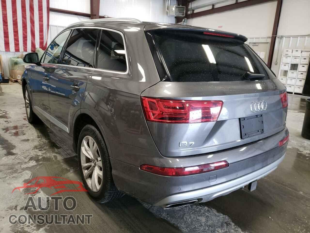 AUDI Q7 2019 - WA1LHAF77KD038024