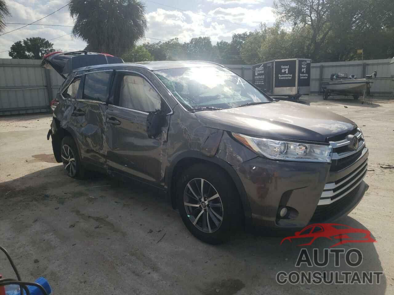 TOYOTA HIGHLANDER 2017 - 5TDJZRFH2HS458093