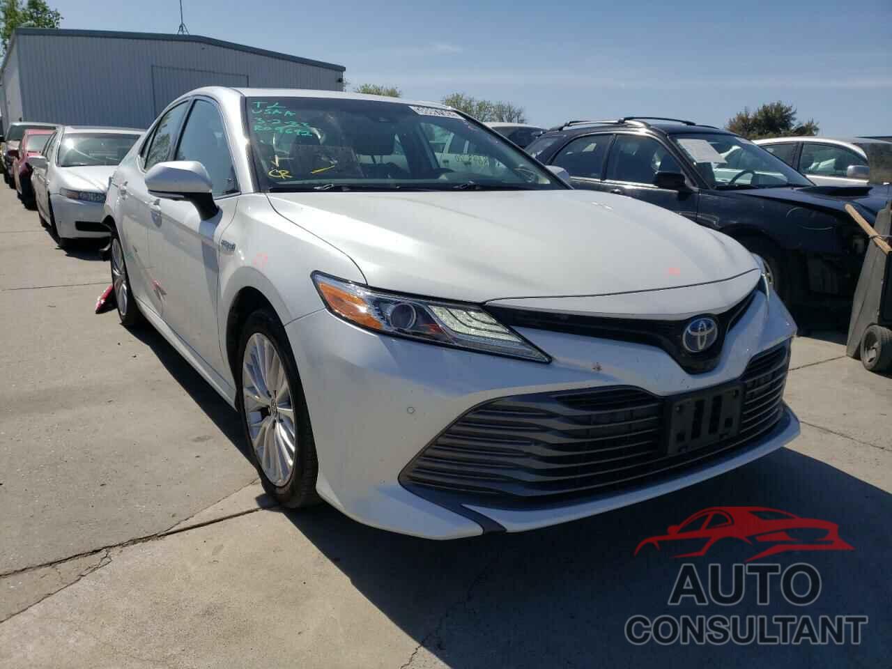 2020 CAMRY TOYOTA