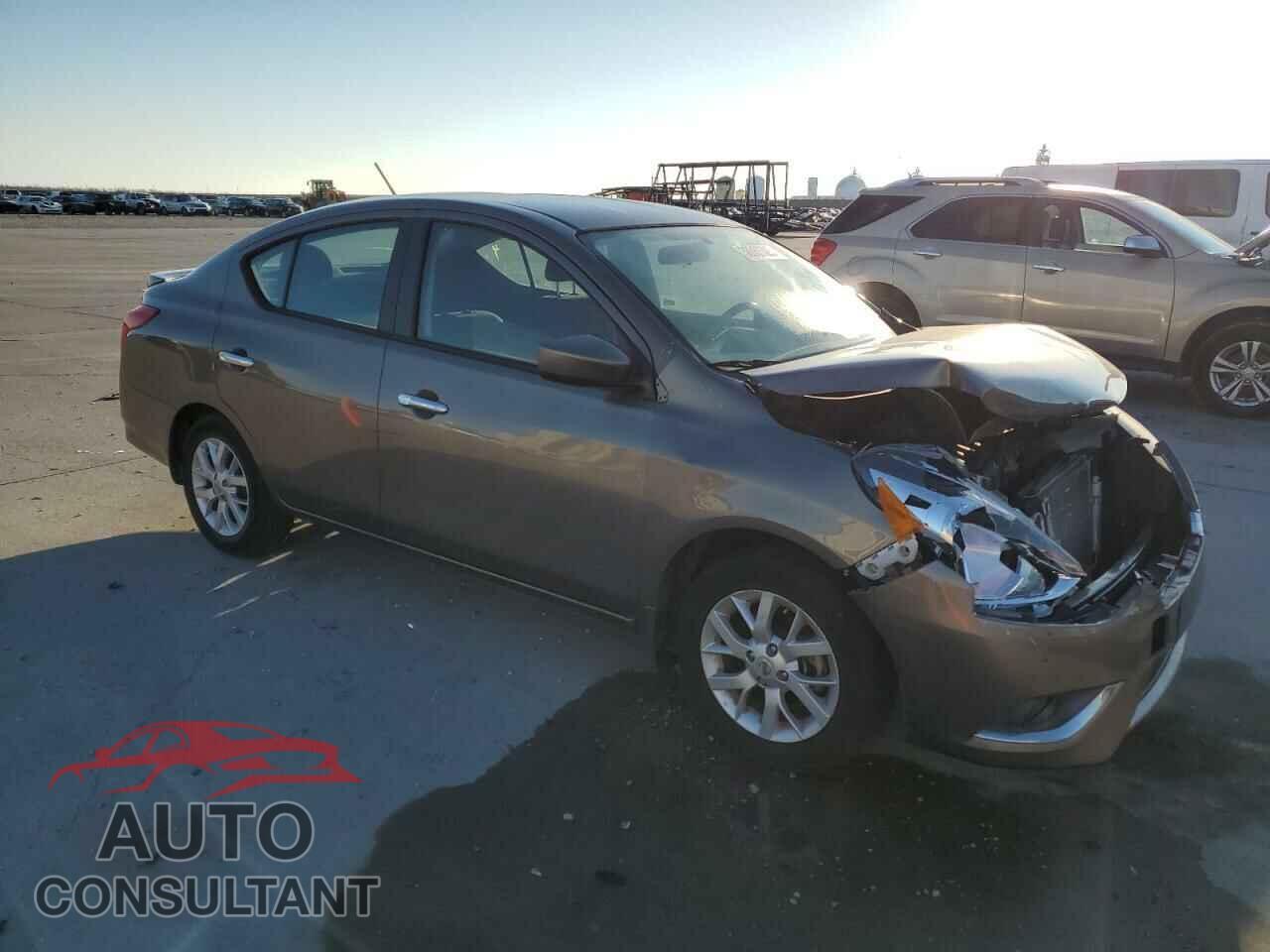 NISSAN VERSA 2017 - 3N1CN7AP3HL820593