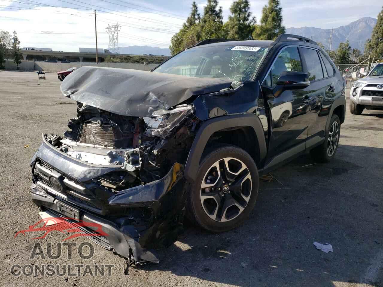 TOYOTA RAV4 2020 - 2T3J1RFVXLC092888