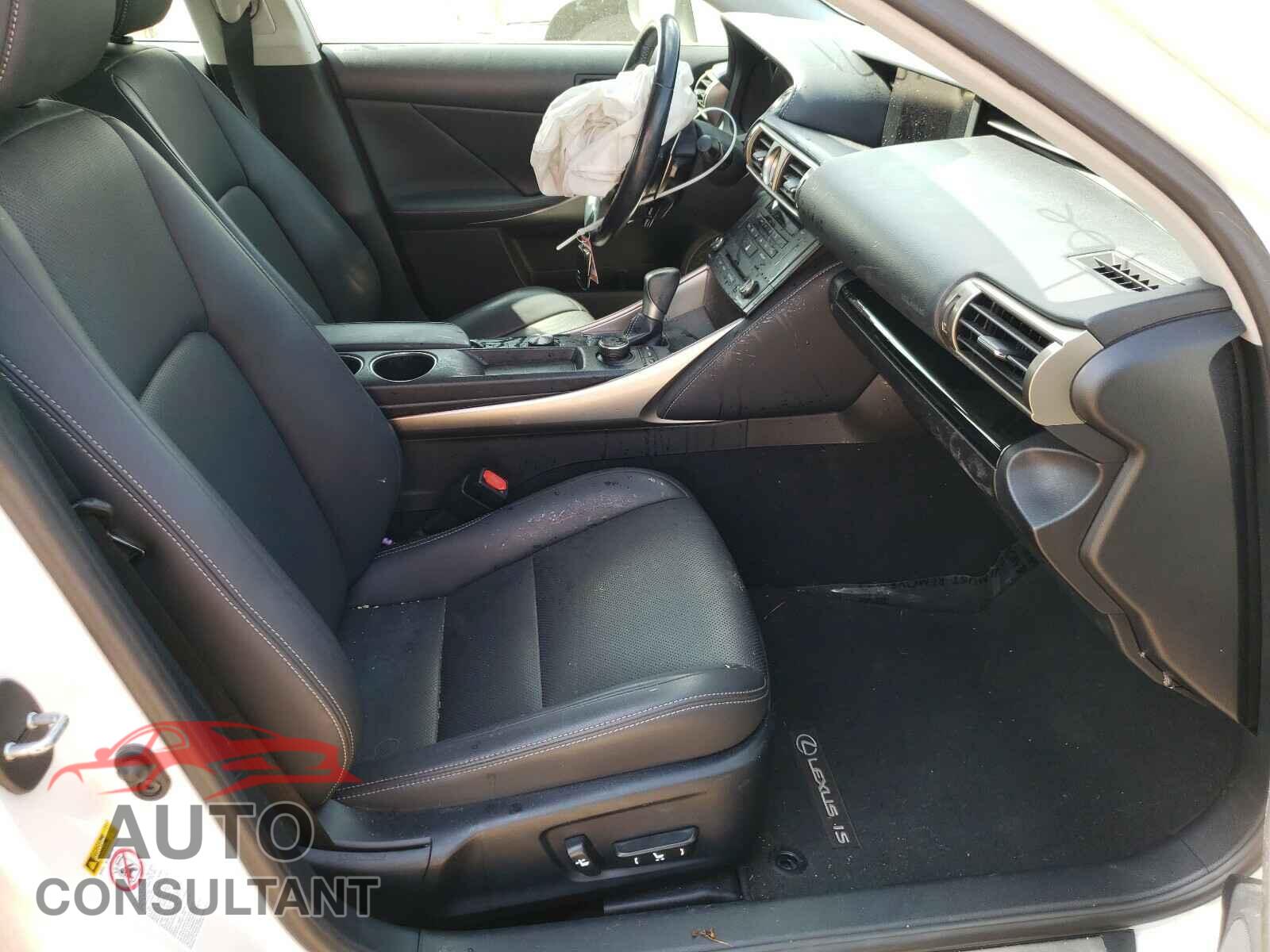 LEXUS IS 2016 - JTHBA1D20G5028710
