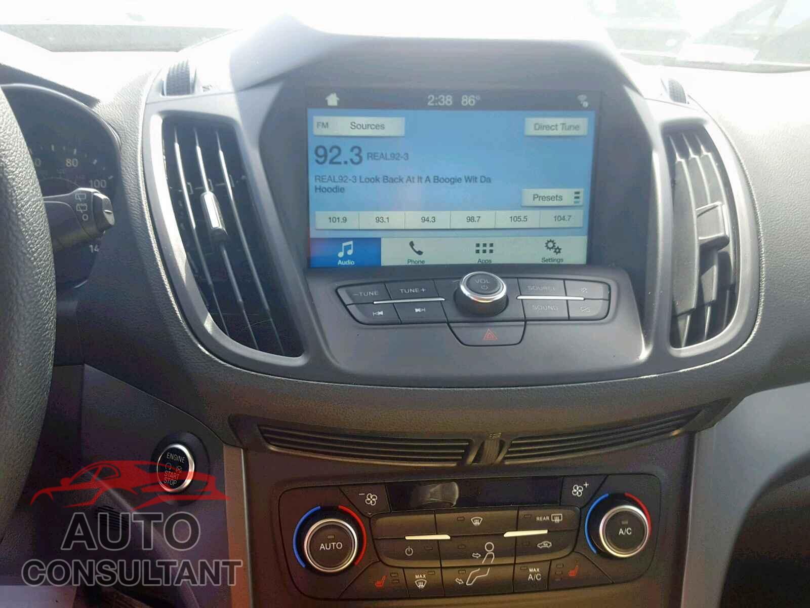 FORD ESCAPE SE 2019 - 3TMDZ5BN6KM060720