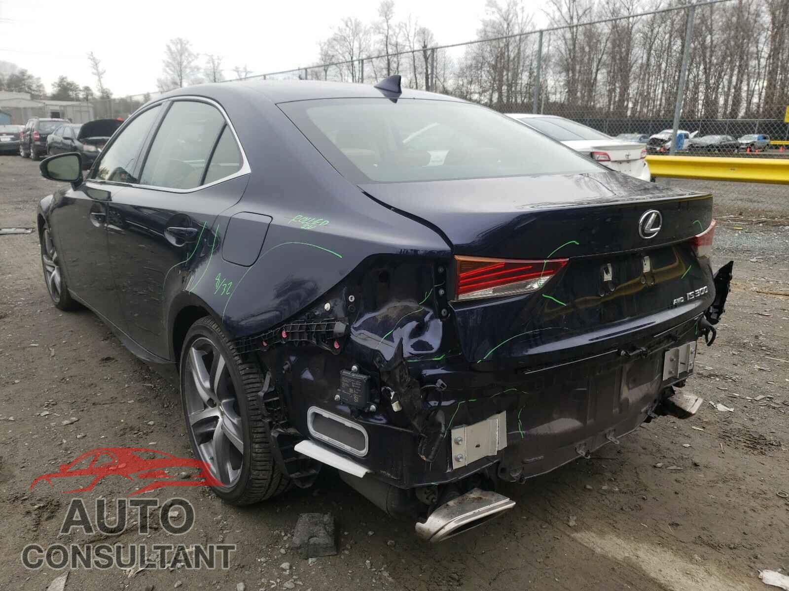 LEXUS IS 2018 - JTHC81D23J5030507