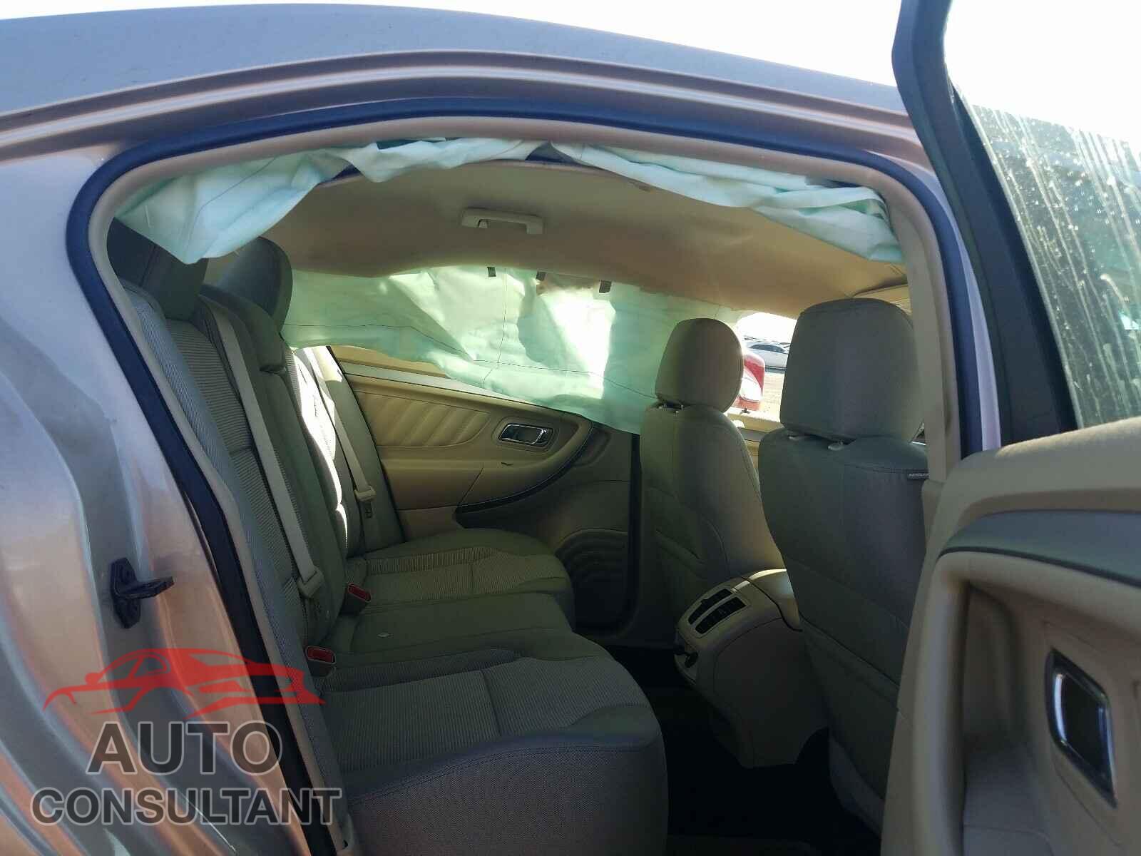 FORD TAURUS 2017 - KNDMB5C13H6282589