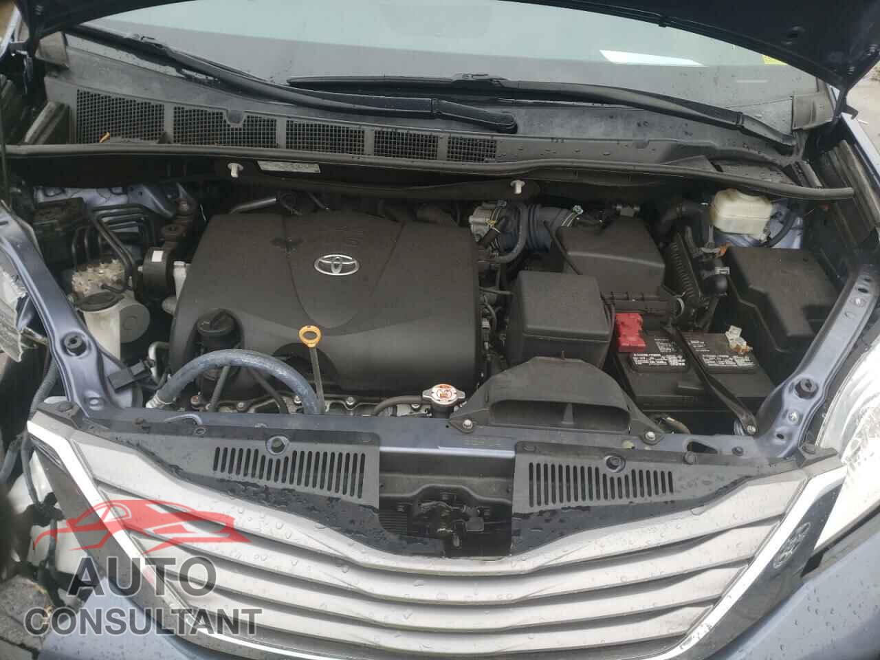TOYOTA SIENNA 2017 - 5TDYZ3DCXHS875044