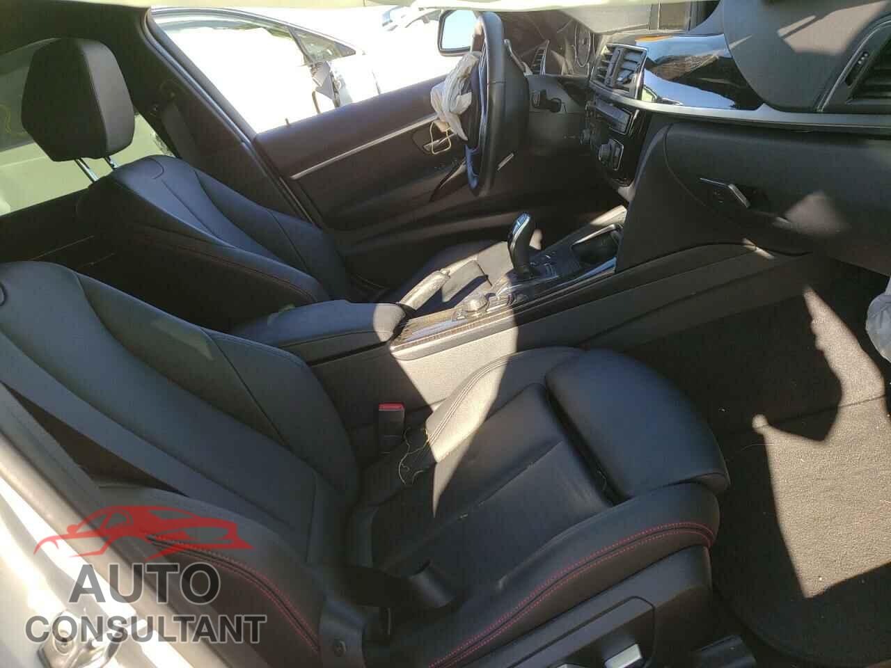 BMW 3 SERIES 2016 - WBA8E9G59GNU29268
