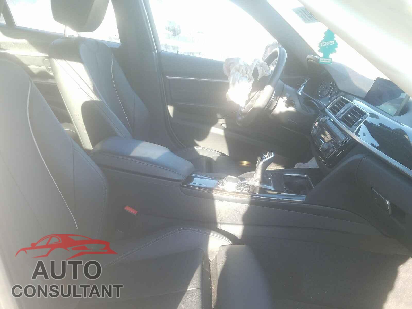 BMW 3 SERIES 2016 - WBA8E3G53GNU38481