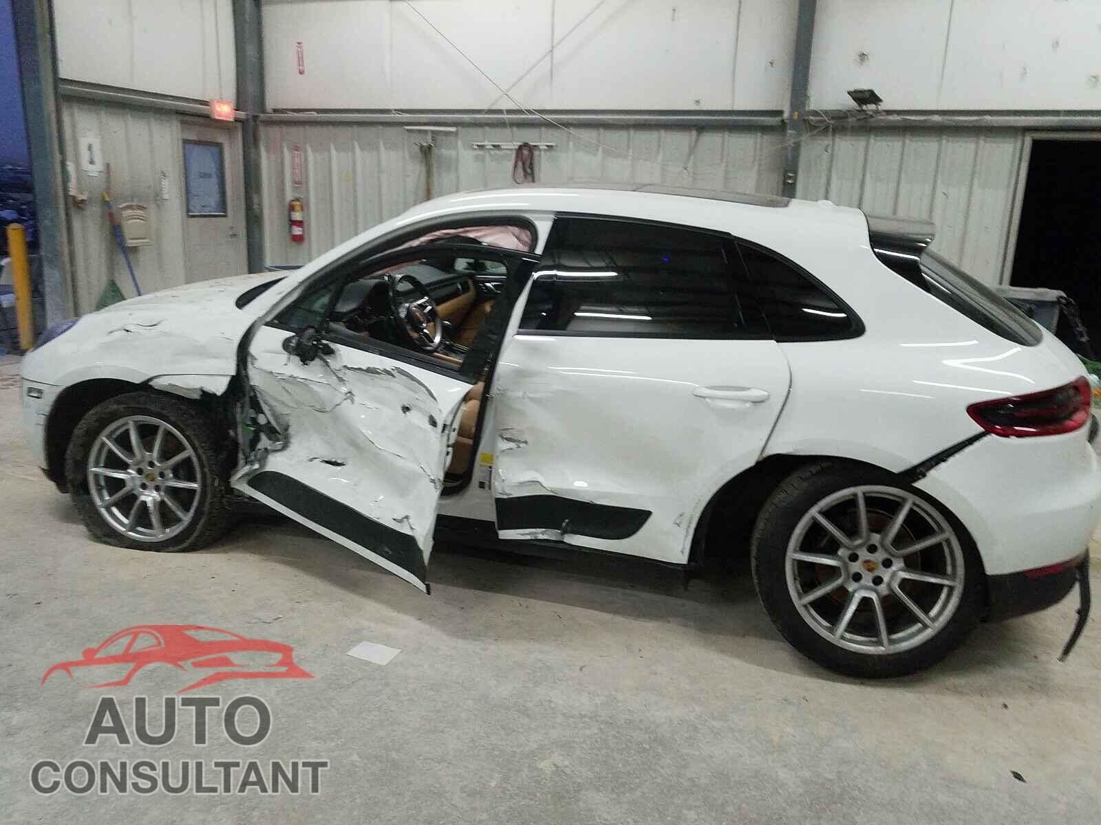 PORSCHE MACAN 2018 - WP1AA2A58JLB10686
