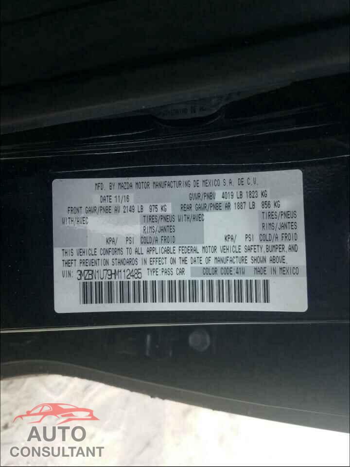 MAZDA 3 2017 - 3MZBN1U79HM112485